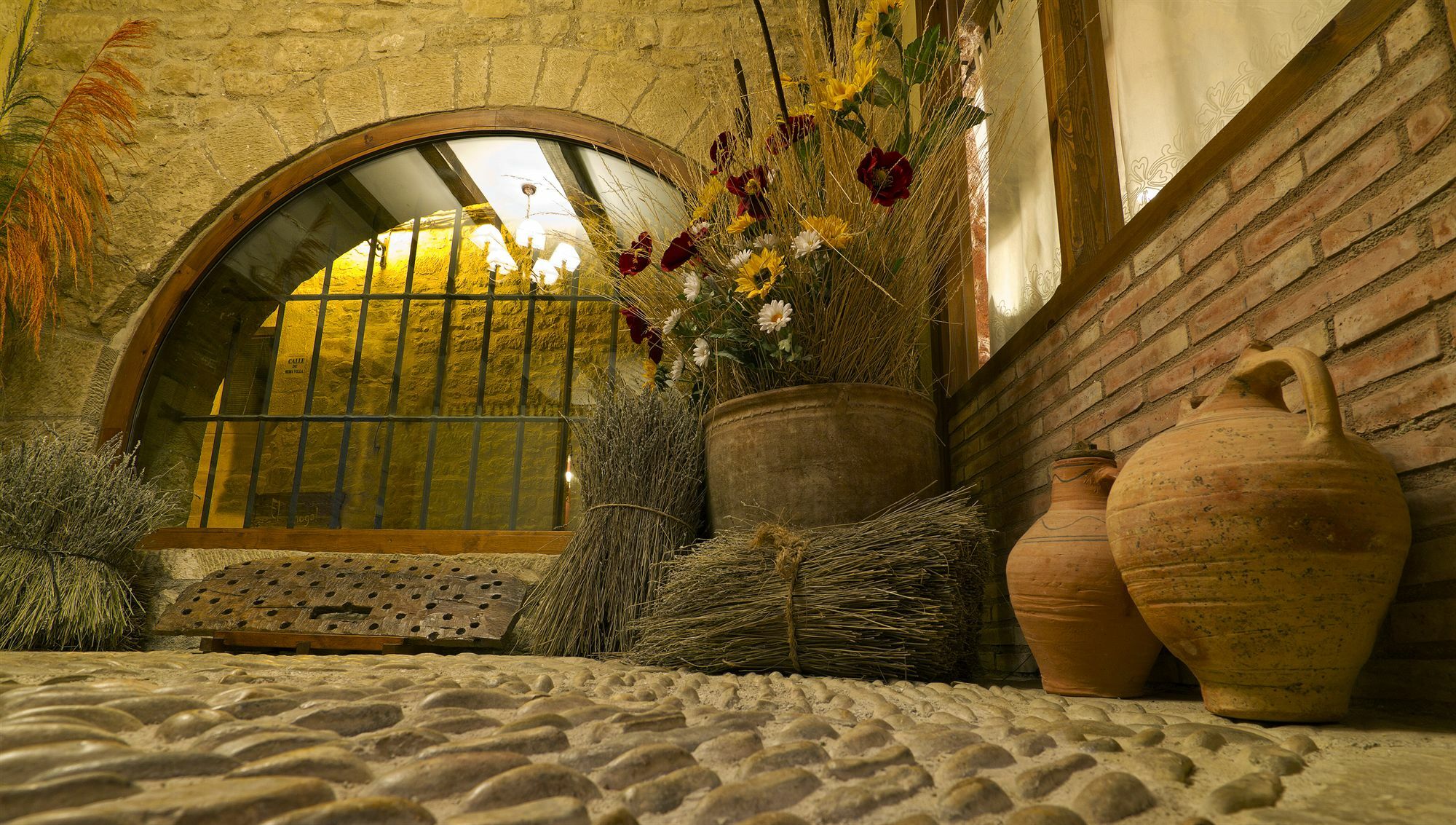 Posada De Uncastillo Exteriör bild